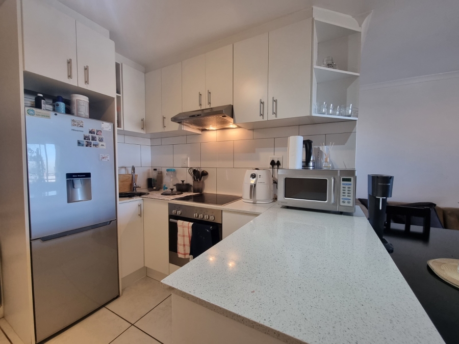 To Let 1 Bedroom Property for Rent in Salt River Western Cape